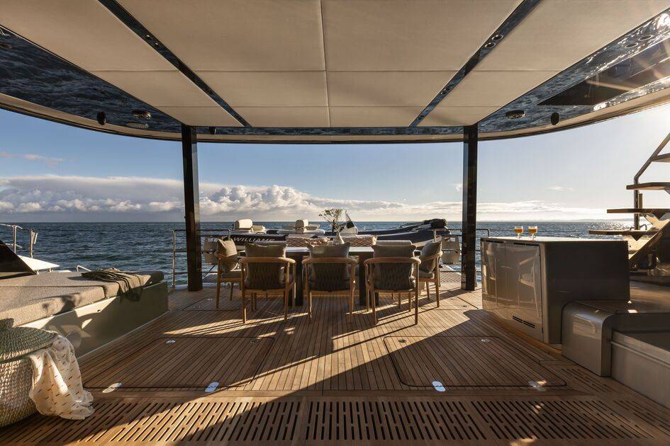 otoctone-catamaran-corse-pont